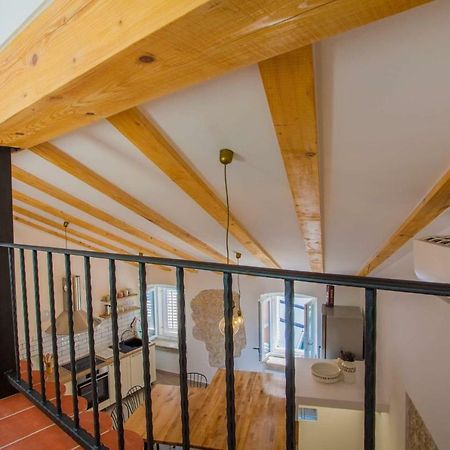 Apartmani Kraj Mora Црес Экстерьер фото